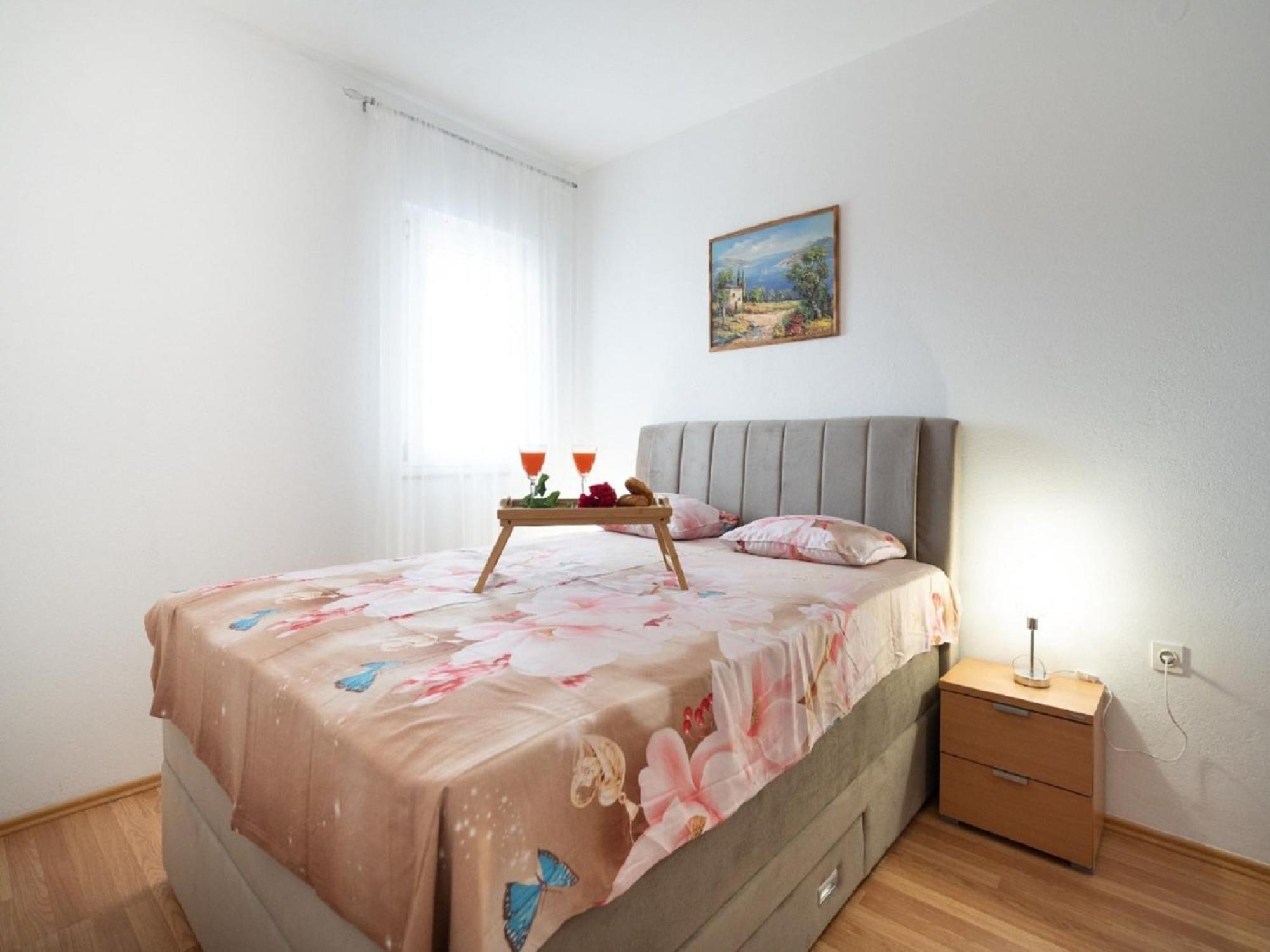 Apartments Milic - One Bedroom Apartment With Sea View And Terrace 고르니 카린 외부 사진
